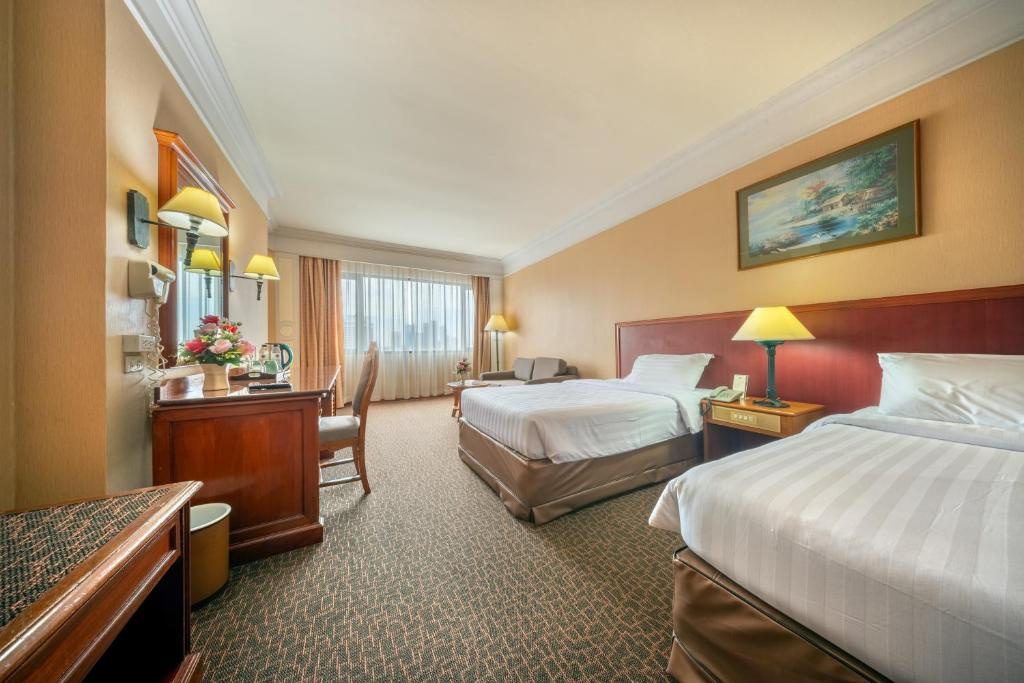 Royal Benja Hotel - Big Rooms, Family Friendly