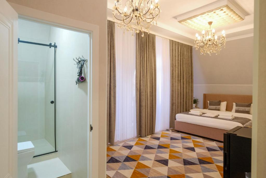 AVANT Hotel