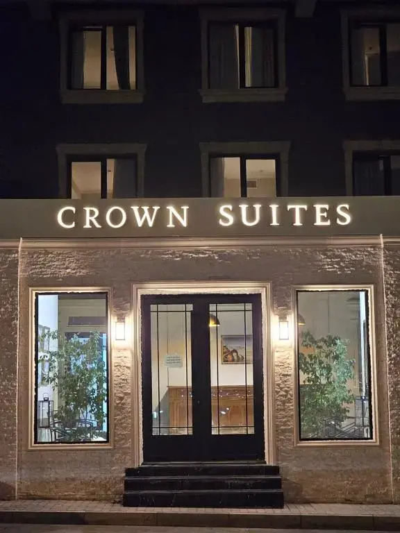 Crown Apartments