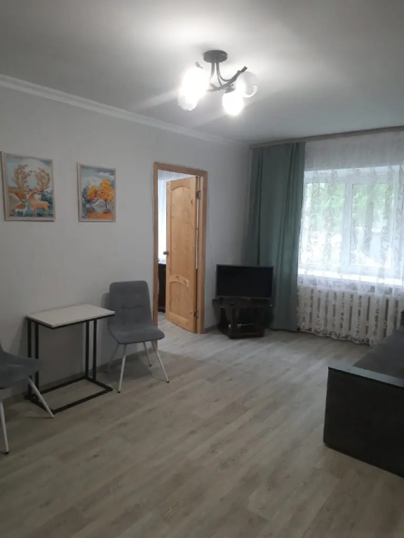 Квартира на проспекте Октября 112/1
