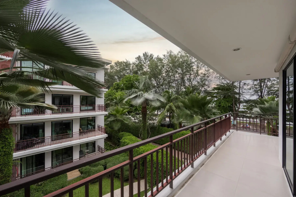 Апартаменты Suite Arami 2br apartments facing pool 3rd floor