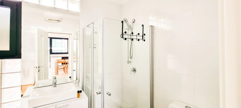 Апартаменты Ophrys 1BR Tel Aviv Kerem Kalisher