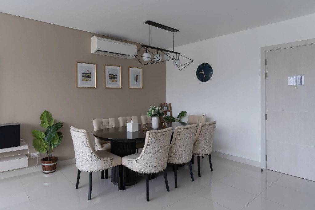 Апартаменты Cassia Residences Laguna 3 bedroom lake and sea view