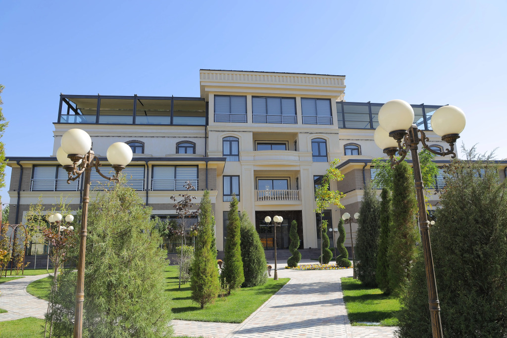 Отель Turon Resort