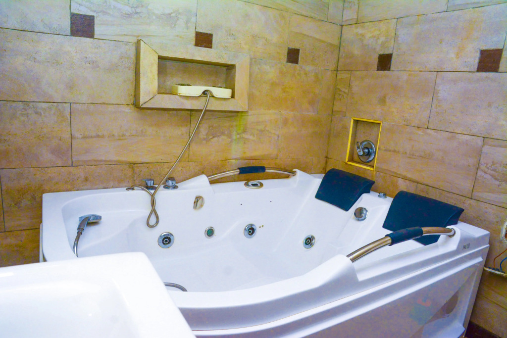 Отель Connecting Lagos Suites