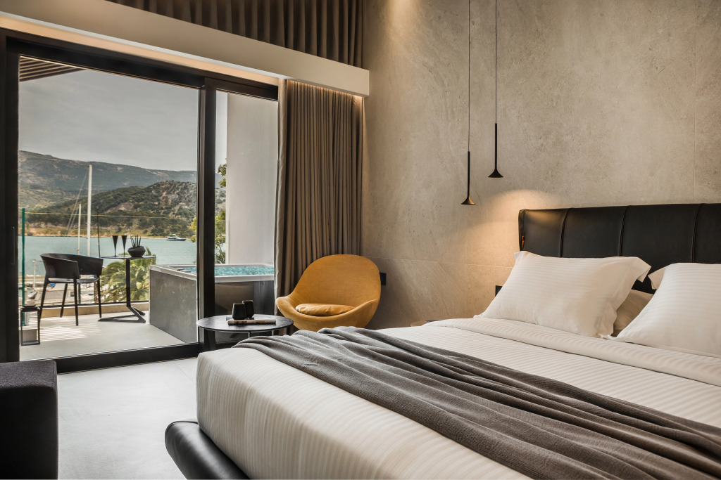 Отель Canale Hotel&Suites