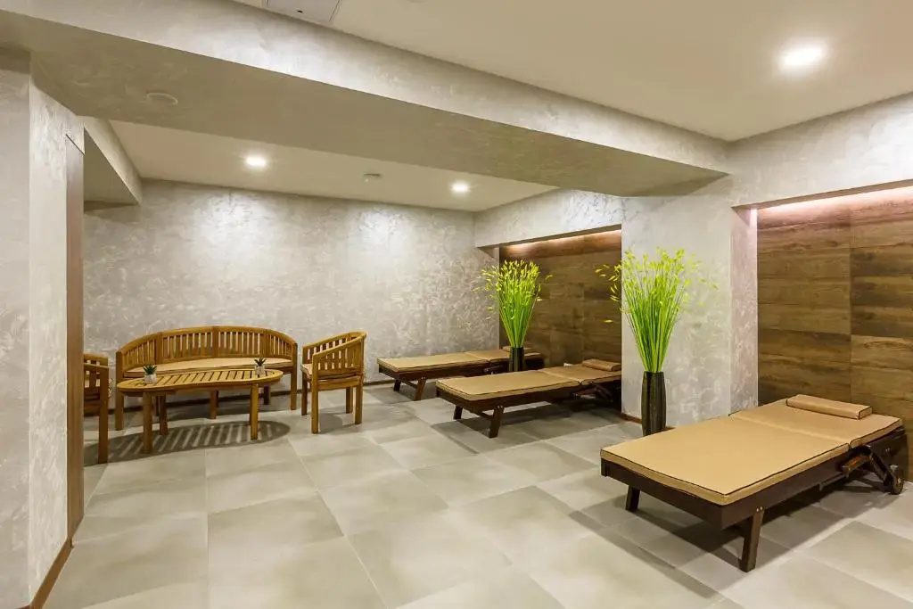 Renion Hills Hotel