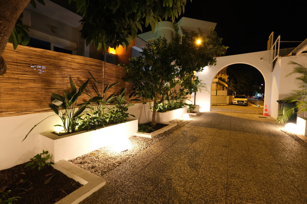 Nephos Beach Hotel
