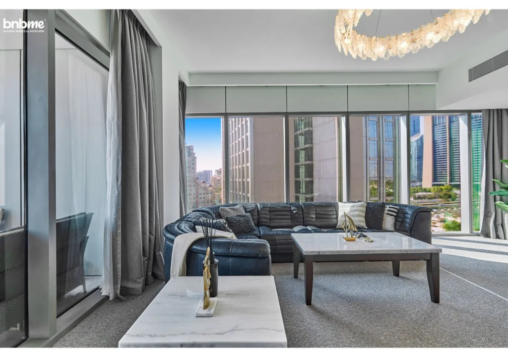 Апартаменты Bnbmehomes Stylish 3BR with Burj Khalifa view-410