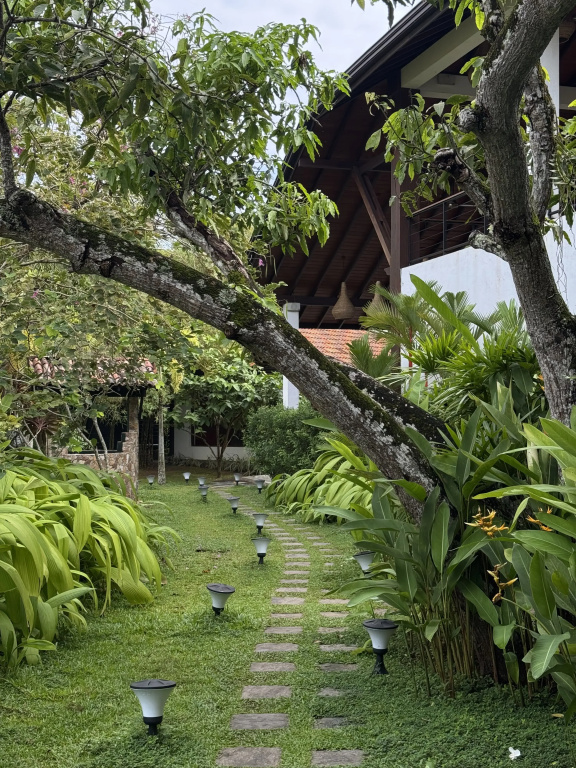 Курортный отель Palm Garden Ayurveda Resort