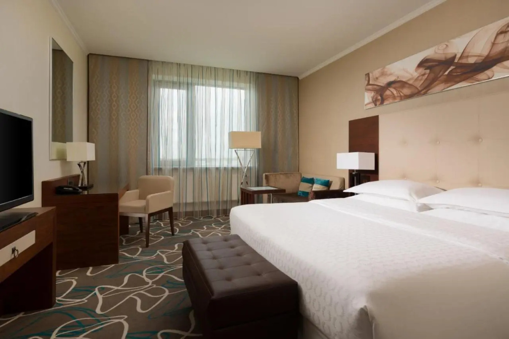 5 ★ Sheraton Skypoint Luxe