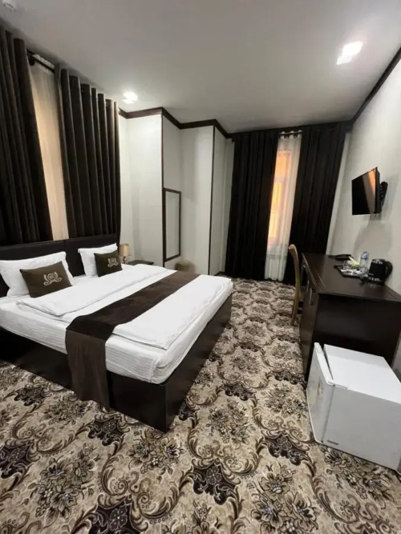 Ark Hotel