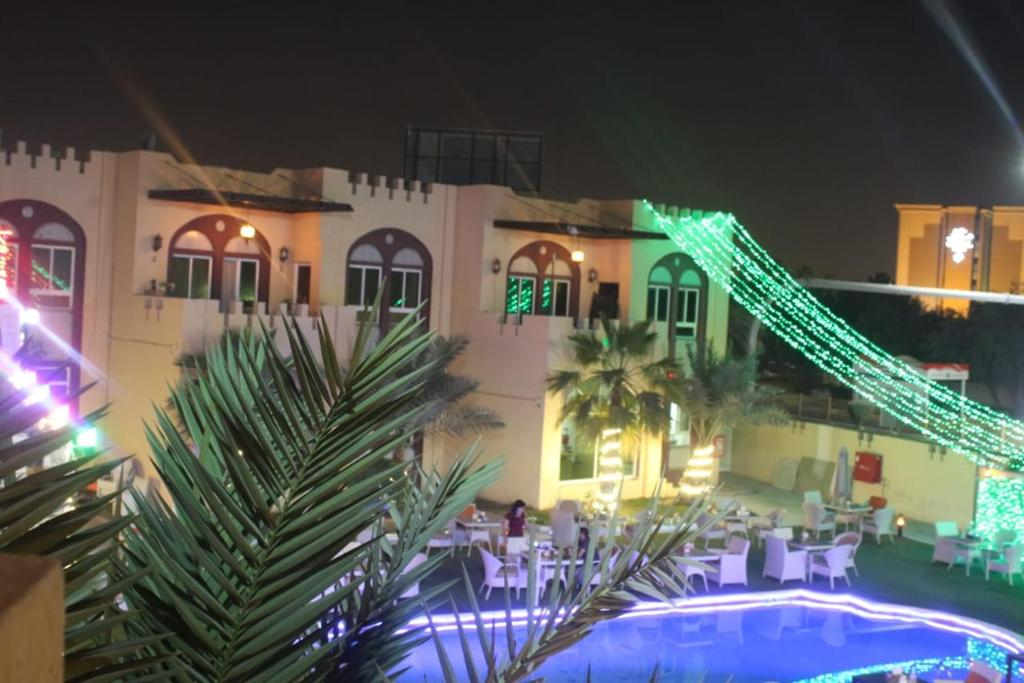 Отель Corniche Palace