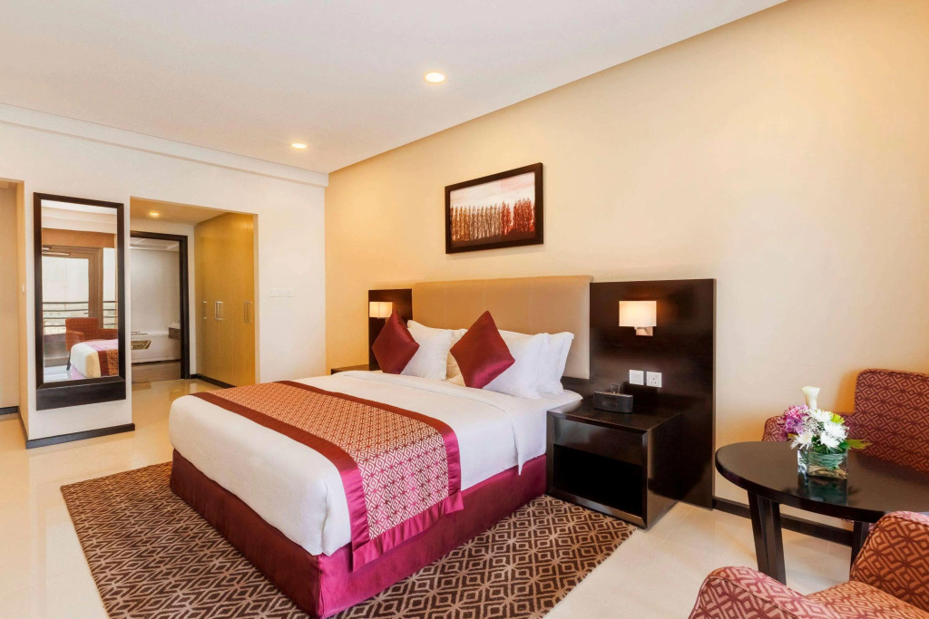 Ramada Hotel and Suites Amwaj Islands