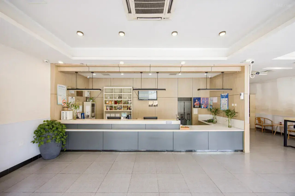 Отель Weiting Qingju Shanghai Hongqiao Airport Beihua Road Branch