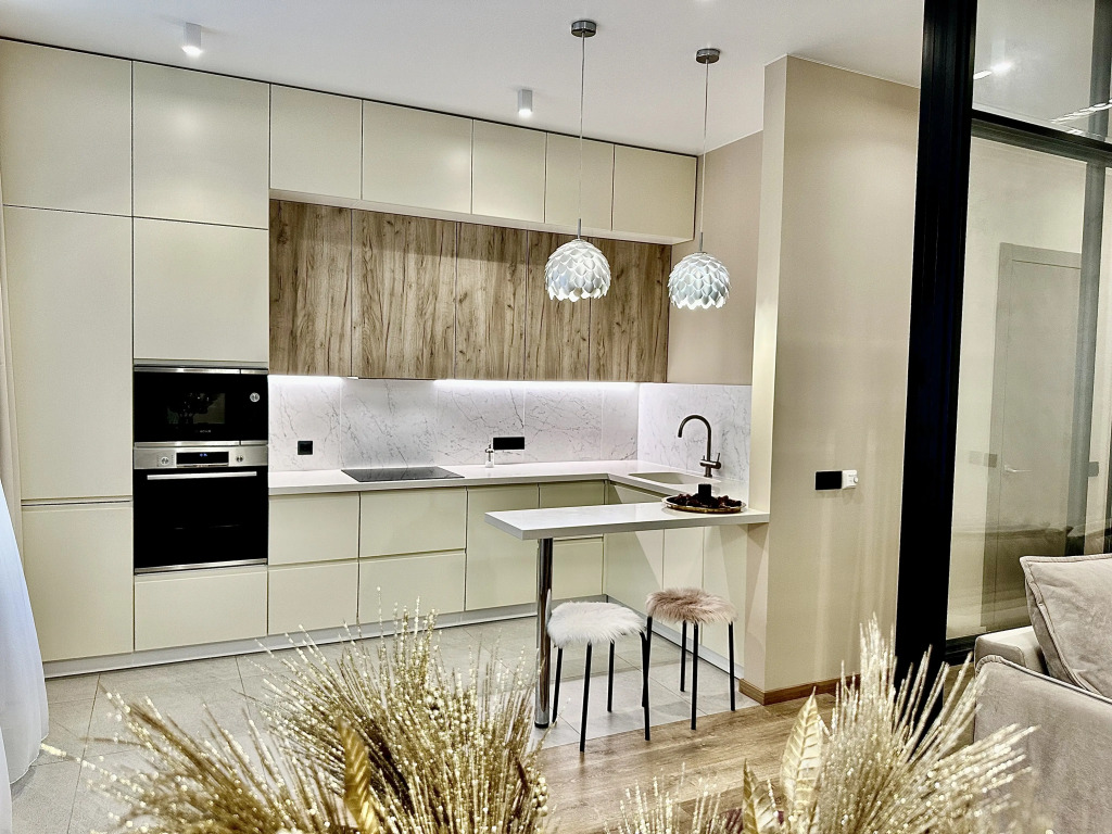 Квартира Дизайнерский 2-х комнатный люкс