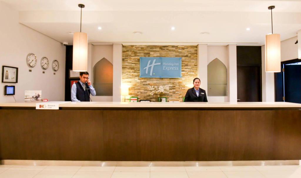 Holiday Inn Express Dubai Internet City by IHG