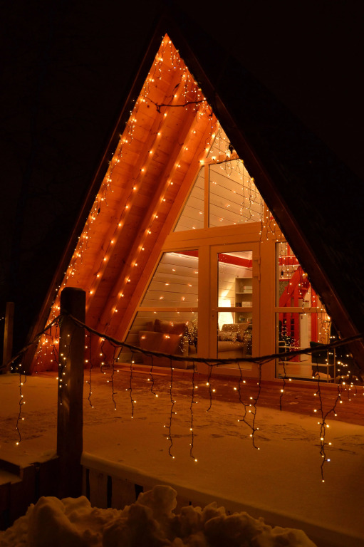 Частный дом A-frame DubHouse