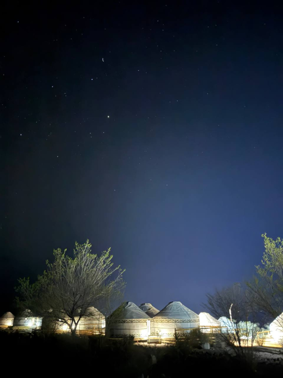 Глэмпинг Oimo Tash Yurt Camp