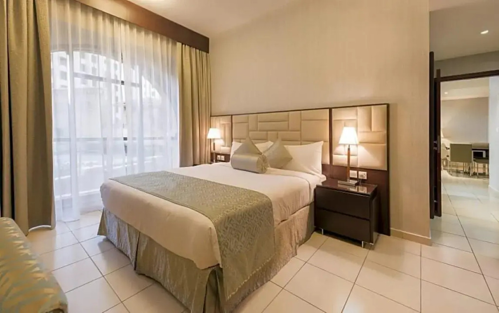 Suha JBR