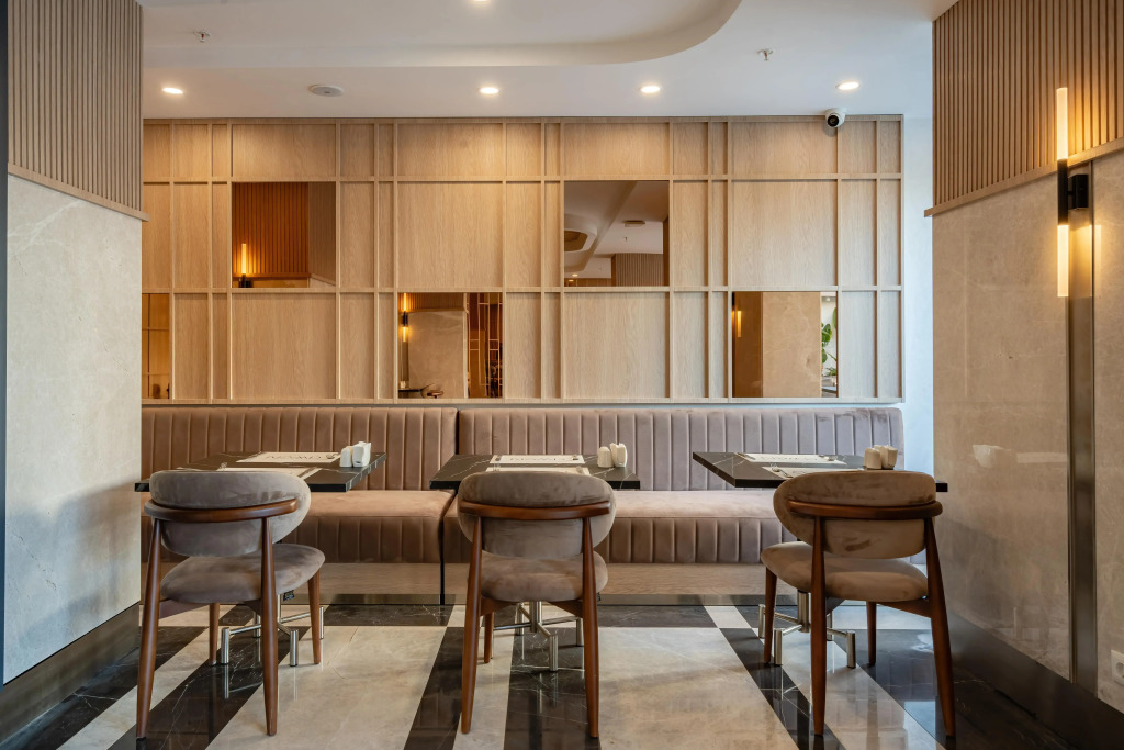 Awen Lara Hotel