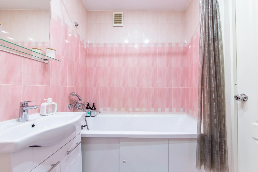 Квартира Spacious studio near the metro