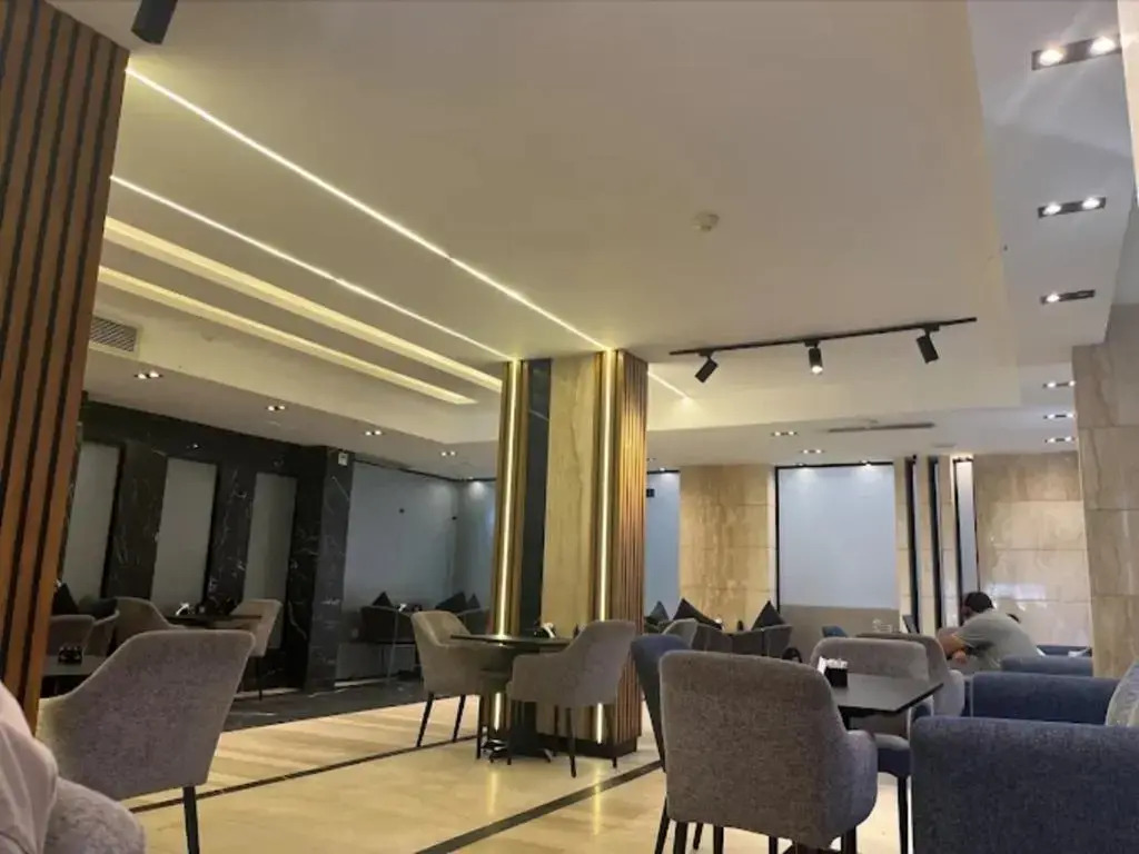 OWest Pyramids View Hotel