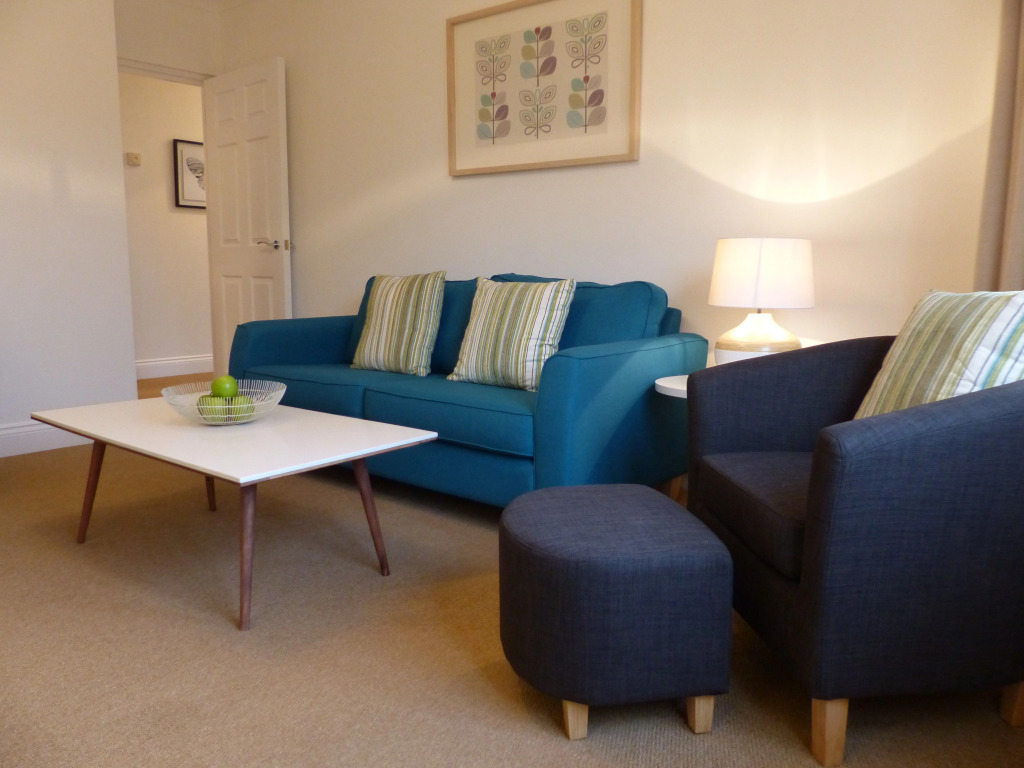 Basingstoke Apartments - St Raphael House, City Centre Charming Apartments