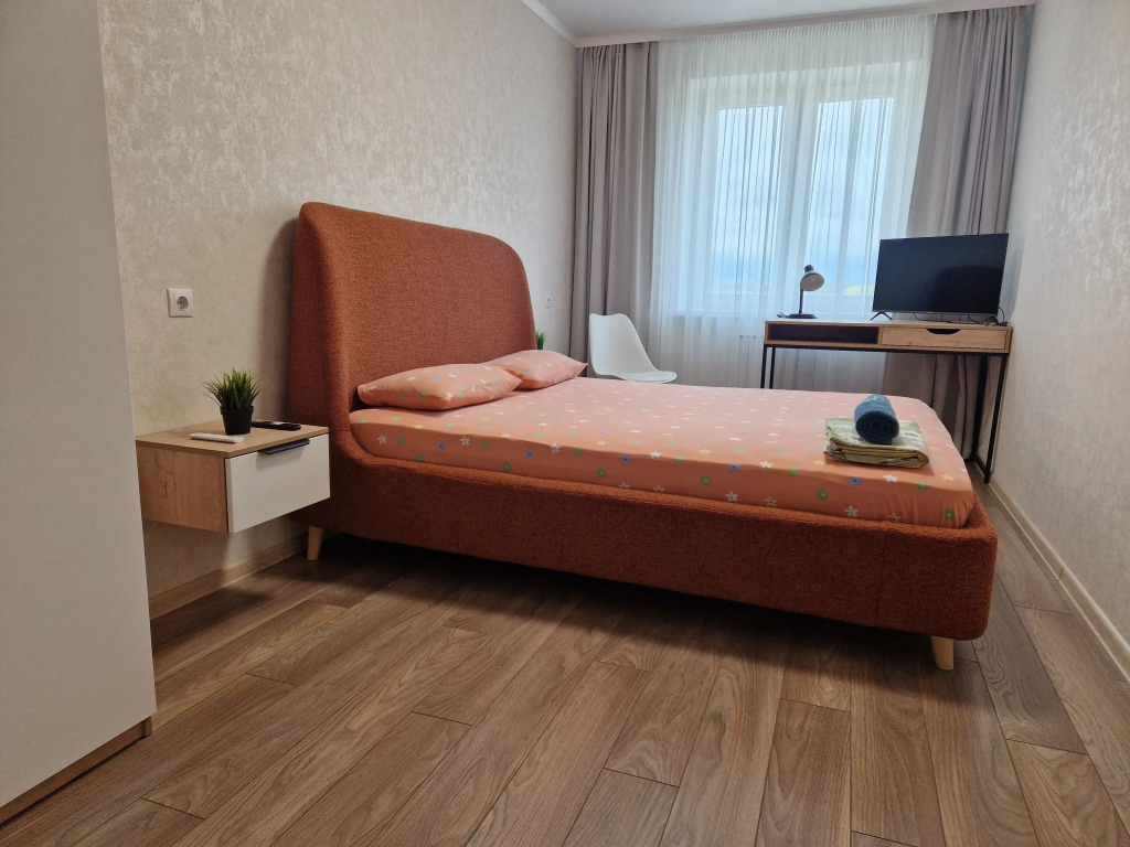 Квартира Виталий HouseRent Трёхкомнатная по ул. Рината Галеева, 31