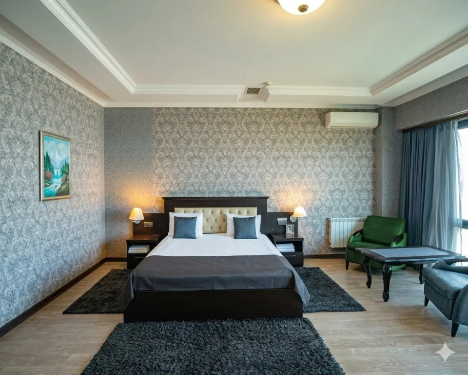 Golden Street Hotel