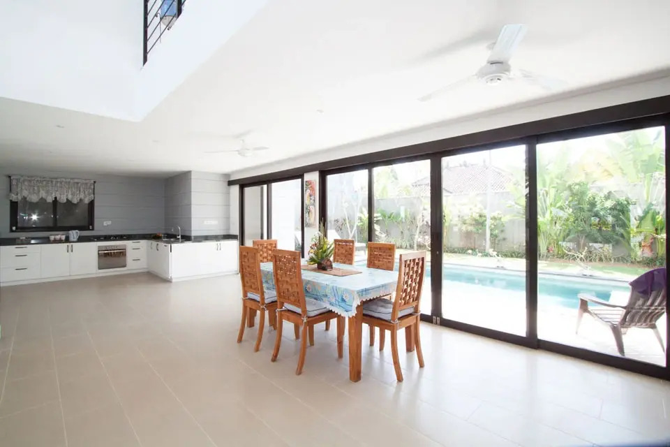 Skye Dee Villa