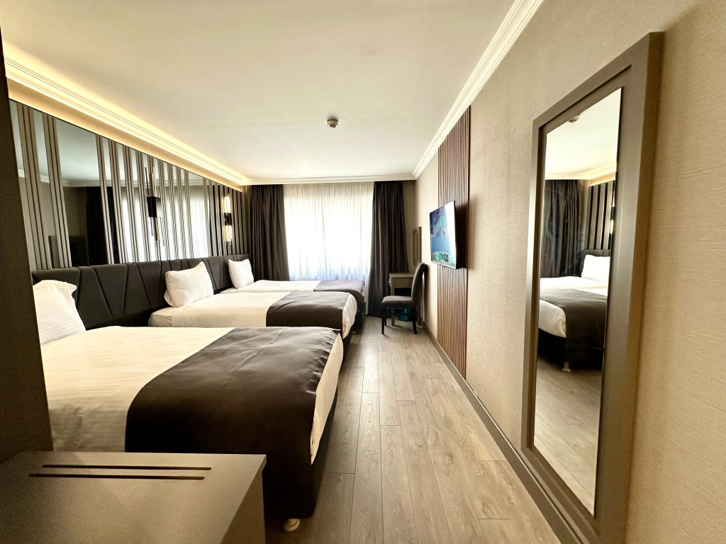 Aven Hotel