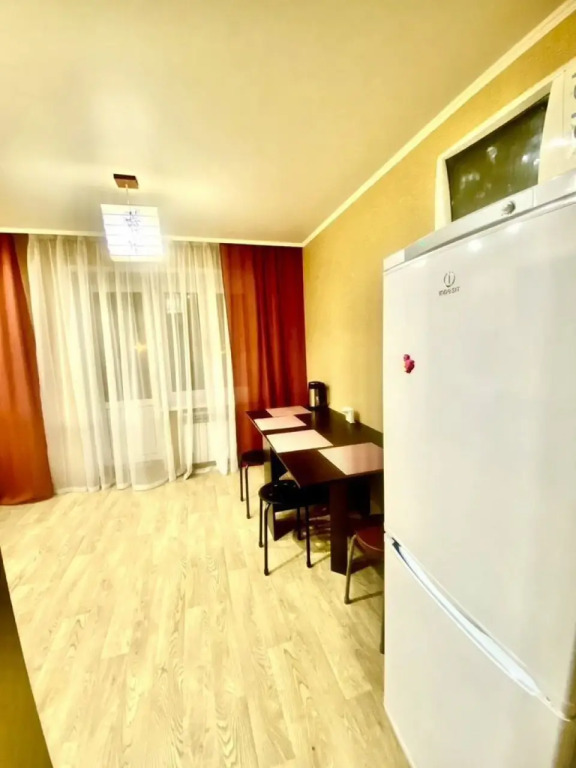 Квартира двуxкoмнатнaя в cамом цeнтpе гopода