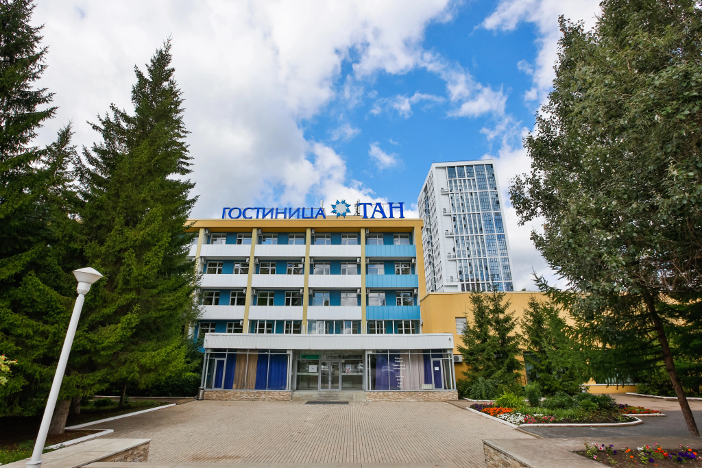 Отель Тан
