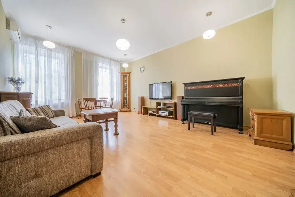 Квартира в Апраксином Переулке, 20