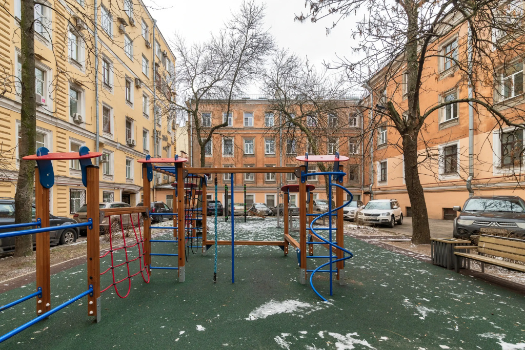 Квартира в сердце Санкт-Петербурга с парковкой для вашей семьи
