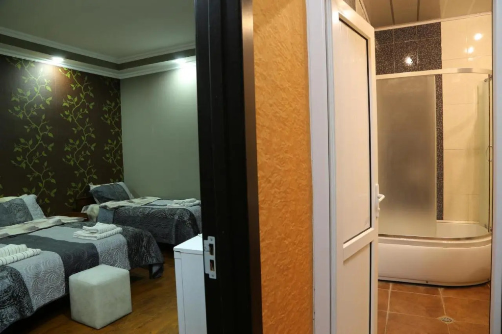 Dkd-bridge Hotel