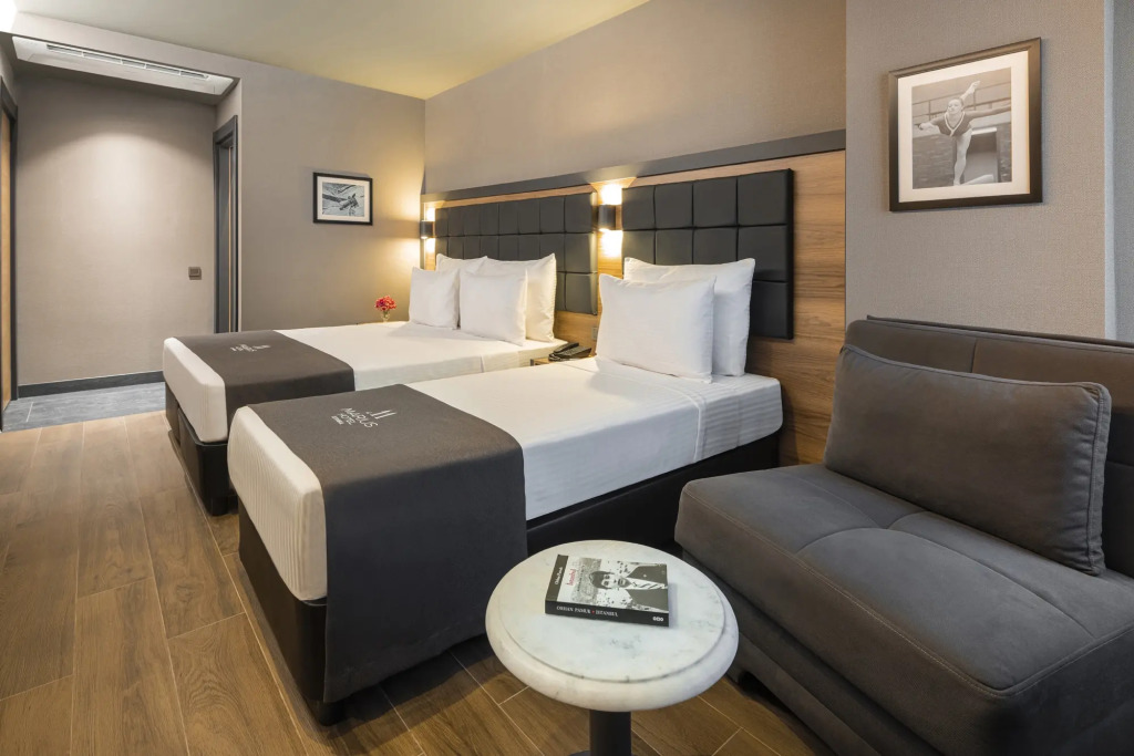 Marius Hotel