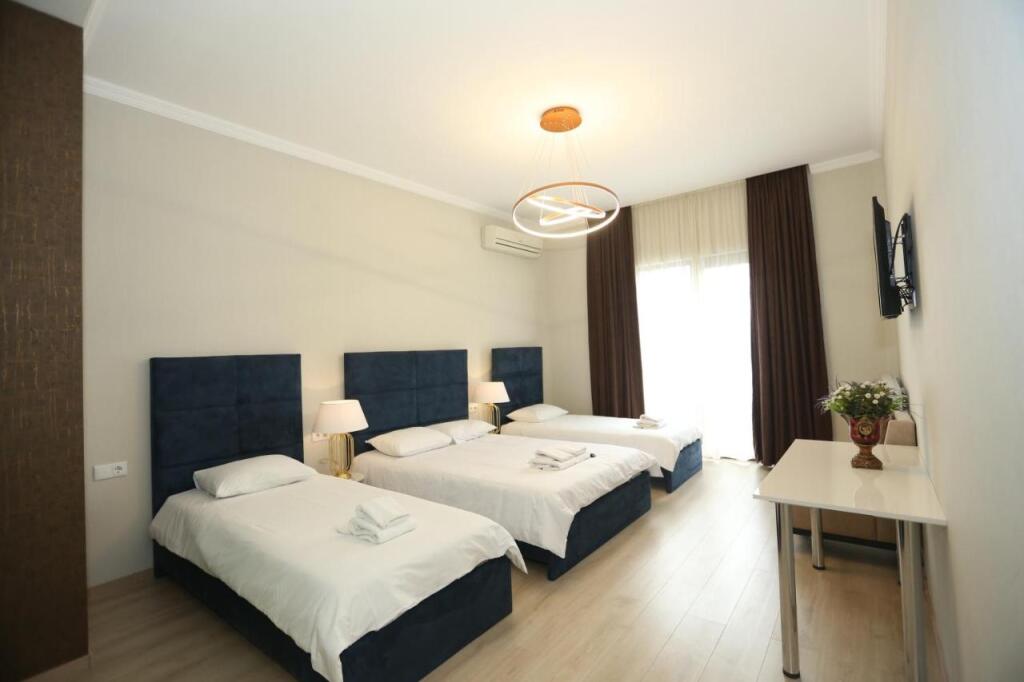 Hotel Collection By Umbrella