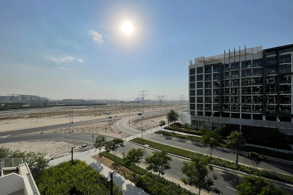 Апартаменты Bright and cozy studio with balcony in Azizi Riviera 33