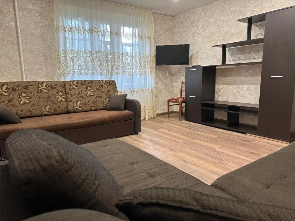 Квартира На Побежимова 39