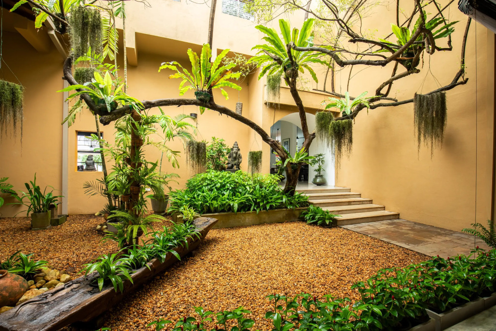 Aditya Resort, Hikkudawa