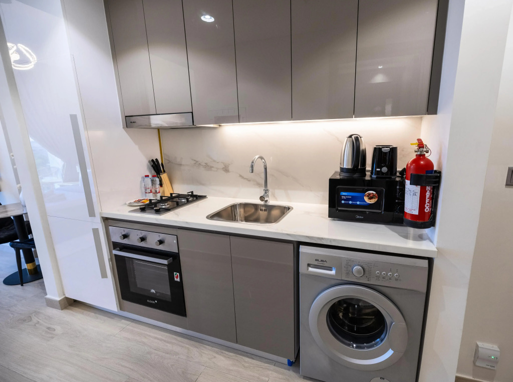 Elite LUX Holiday Homes -Upscale Studio in Azizi Riviera Prime Location Dubai