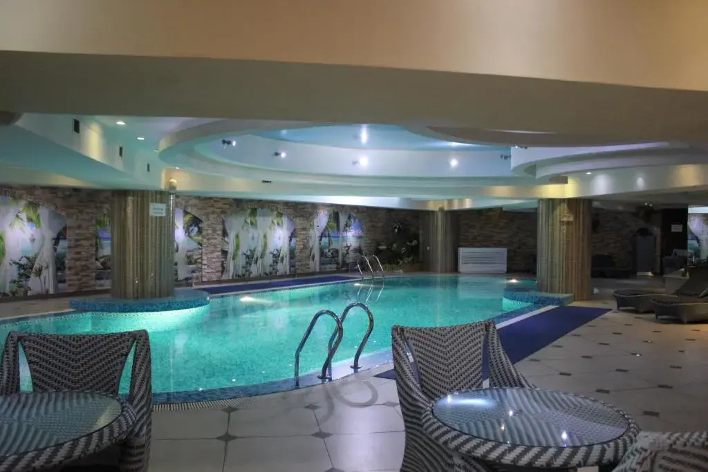 Grand Aiser Hotel