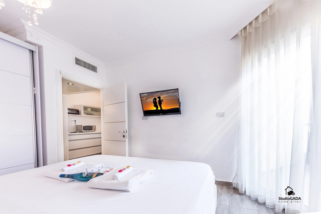 Апарт-Отель Beatiful Suite On The Lake
