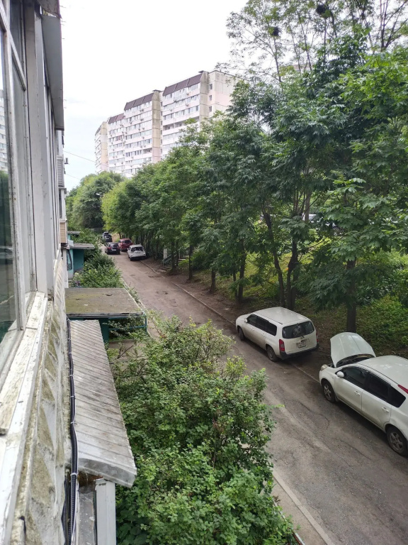 Квартира Трехкомнатная Тобольская 12