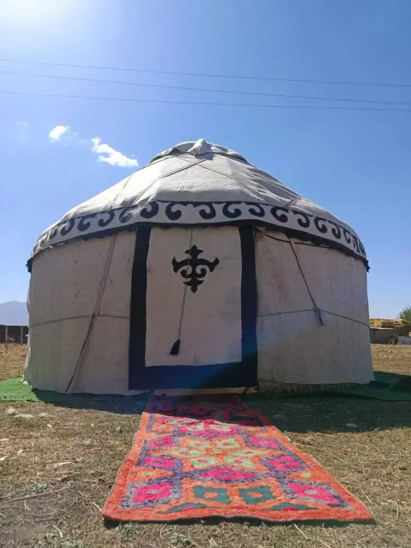 Ночлег и завтрак  Eco House "QUMUSH YURT"