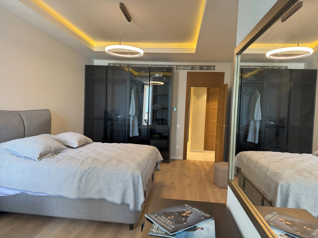 Sea Breeze Apartment