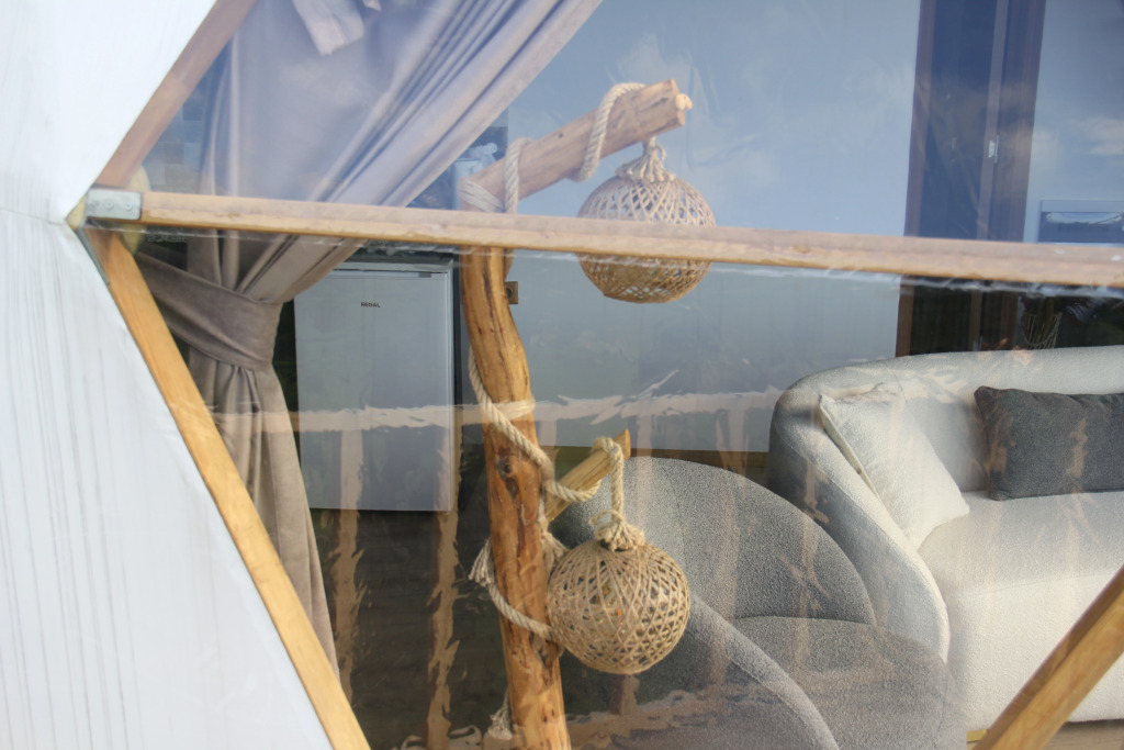 Glamping Bogina Dome & Suite