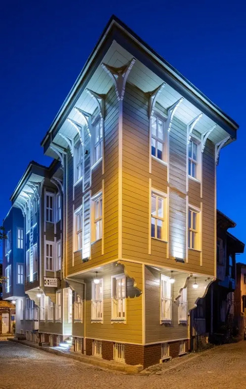 HOME QUALITY HOTEL